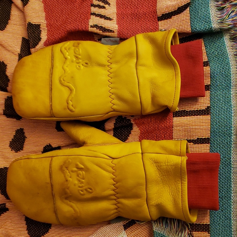 Give'r Leather Frontier Mittens Yellow Medium Ski Snowboard Winter Warm